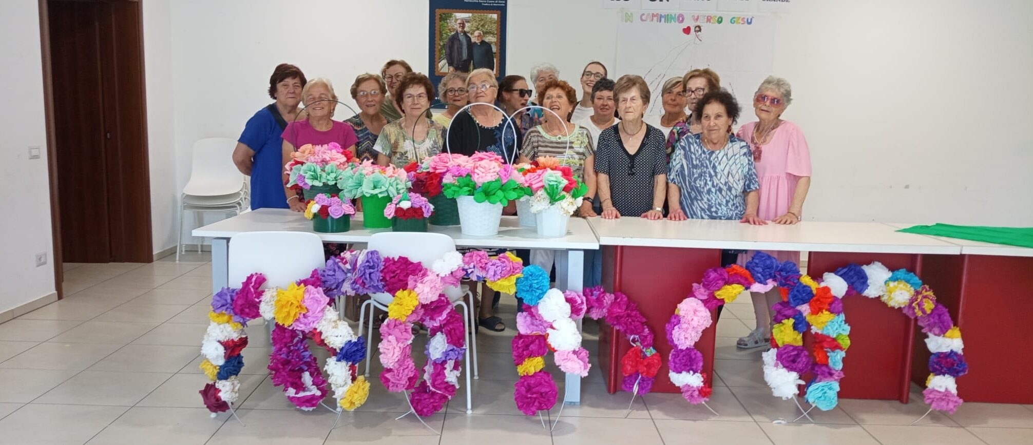 Trodica di Morrovalle: fiori di carta per il Corpus Domini